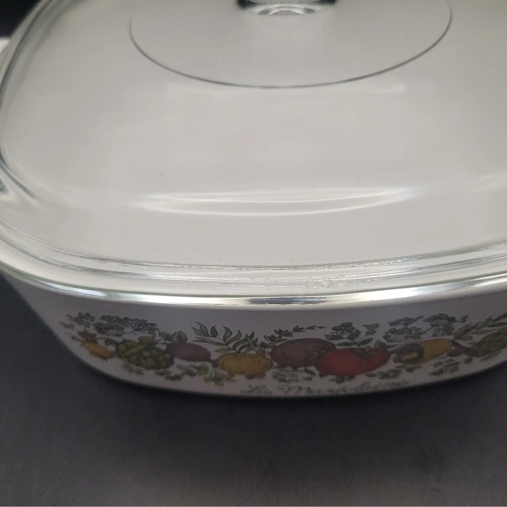Vintage 2 Qt. Corningware Pyrex 1970’s La Marjolaine Spice of Life Casserole